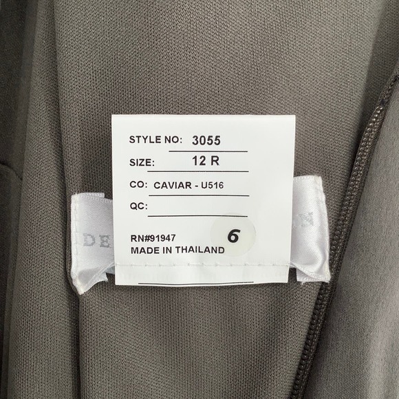 NEW! Dessy Collection Size 12 Charmeuse Trumpet Gown Caviar Gray $242 msrp J2-9 - Picture 6 of 10